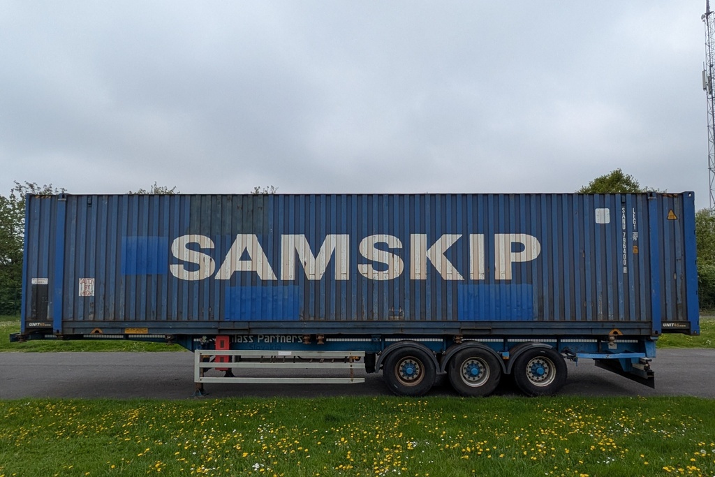 Container 45ft HC 9'6"  + Chassis Renders ROC 12.27 cc
